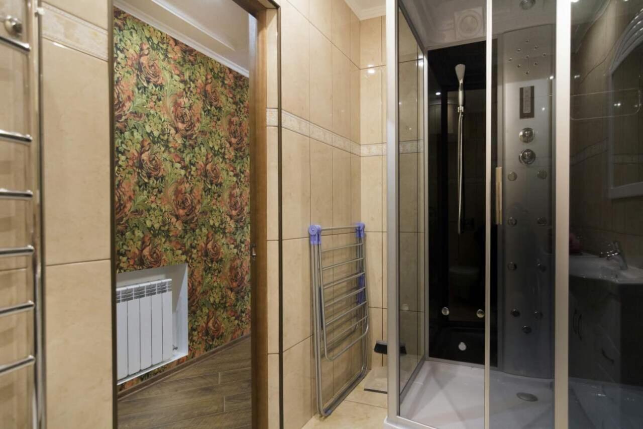 Apartment In Deribasovskay Street 20 Odessa Dış mekan fotoğraf